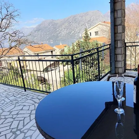Apartman - Dobrota Sun Kotor Exterior photo